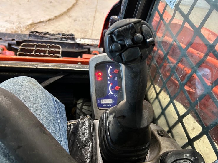 2018-kubota-svl75-2-image-22