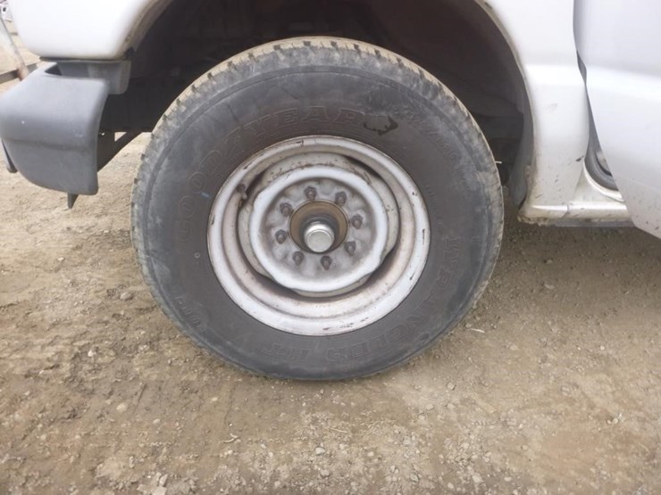 2006-ford-e350-image-13