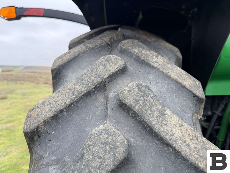 2004-john-deere-7920-image-52