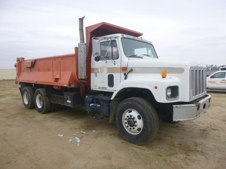 2002-international-2674-image-2