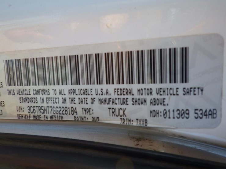 2016-dodge-2500-image-17