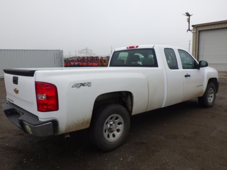 2013-chevrolet-1500-image-4