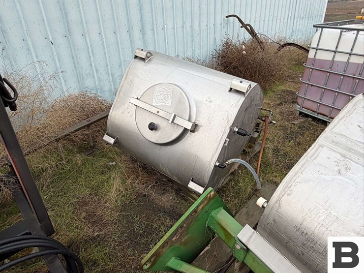 150-gallon-stainless-steel-saddle-tanks---moses-lake,-wa-image-3