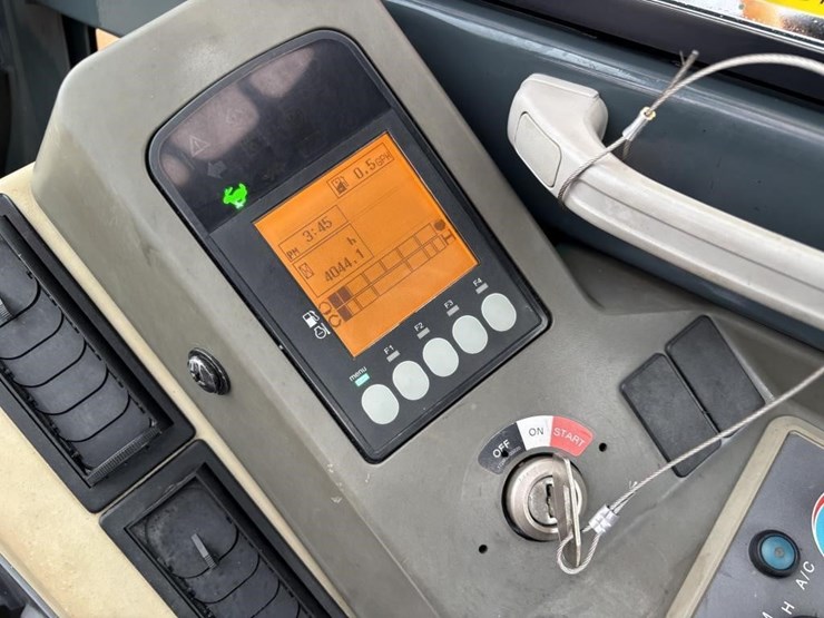 2016-mustang-800z-image-34