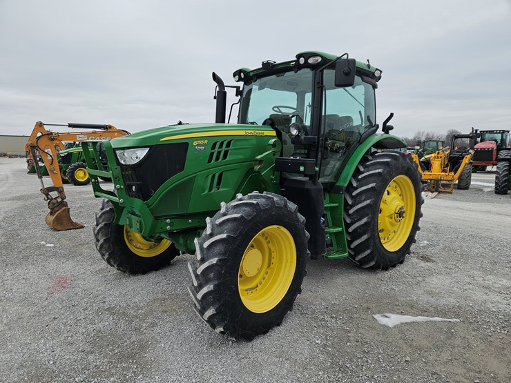 2017-john-deere-6155r-image-1