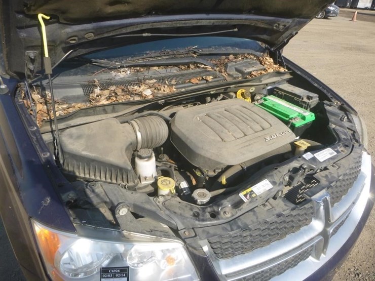 2015-dodge-grand-caravan-image-11