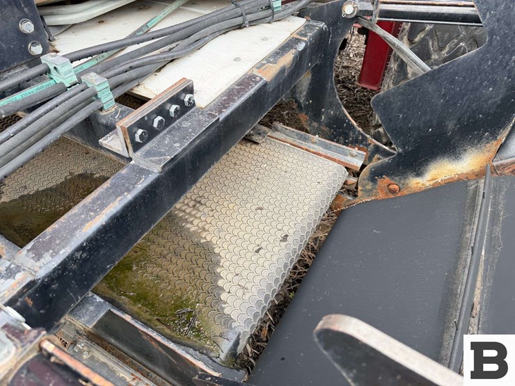 2010-new-holland-2010-image-35