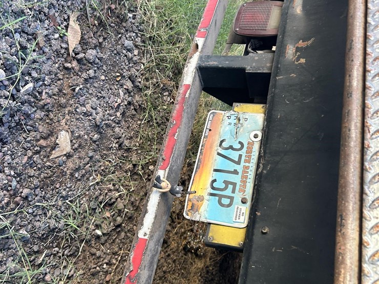 2001-international-4700-image-61