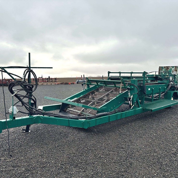 2022 Willsie 2 Row Sweet Potato Harvester - Moses Lake, WA