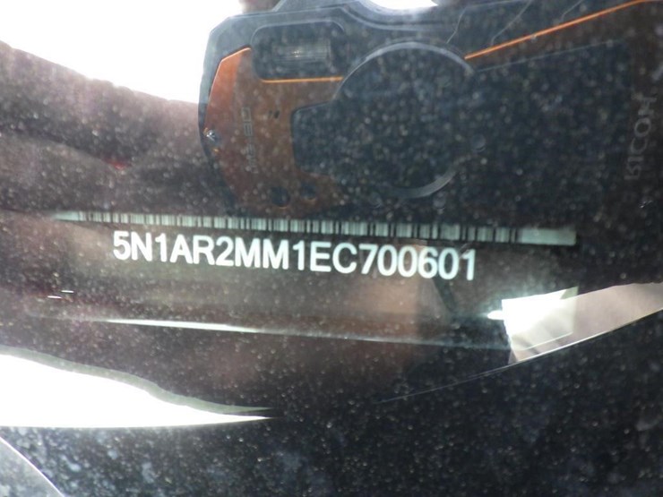 2014-nissan-pathfinder-image-15