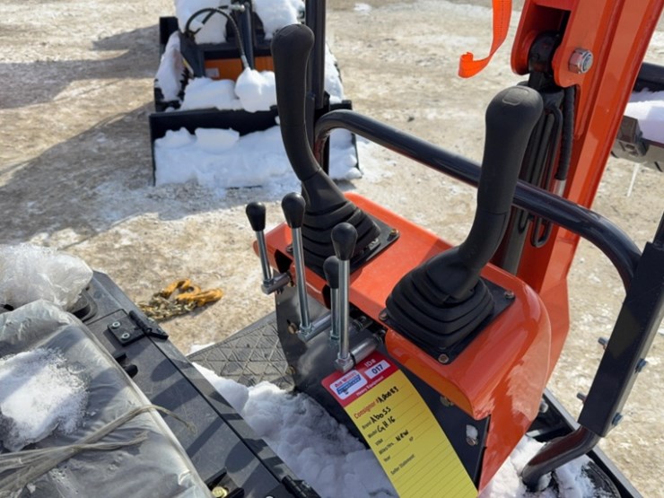 unused-aboss-model-gh16-mini-excavator,-pilot-controls,-13.5-hp-gas-engine,-16"-bucket,-sn2507059724-image-10