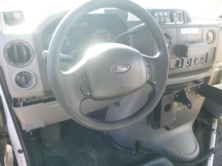 2014-ford-e450-image-9