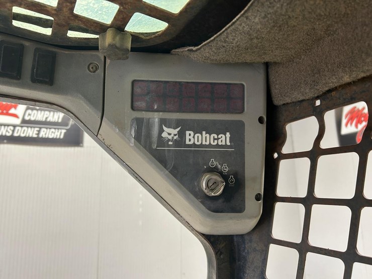 bobcat-t300-image-25