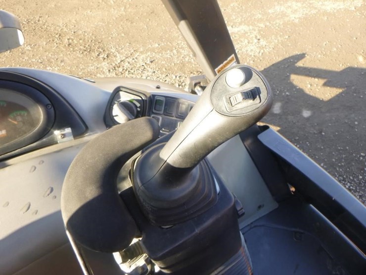 2018-case-580sn-image-40