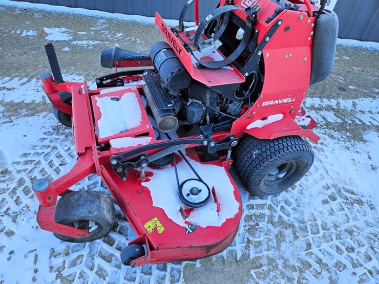 #160-•-gravely-pro-stance-60-stand-up-zero-turn-mower-image-27