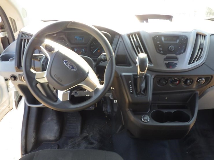 2017-ford-transit-image-8