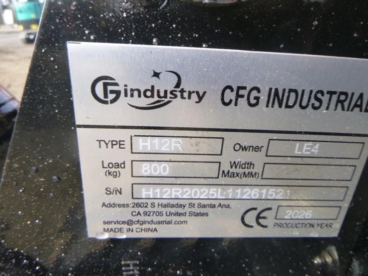 agt-h12r-hydraulic-excavator-image-28