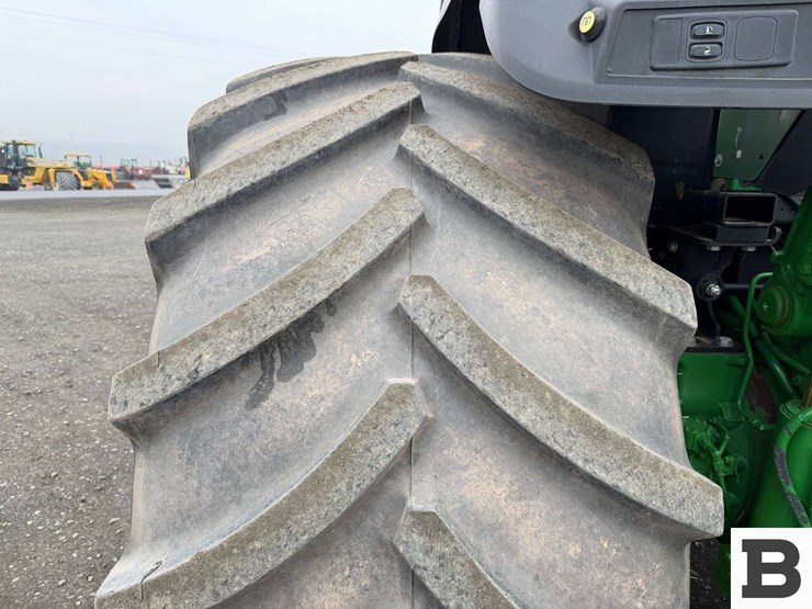 2021-john-deere-7r-350-image-44