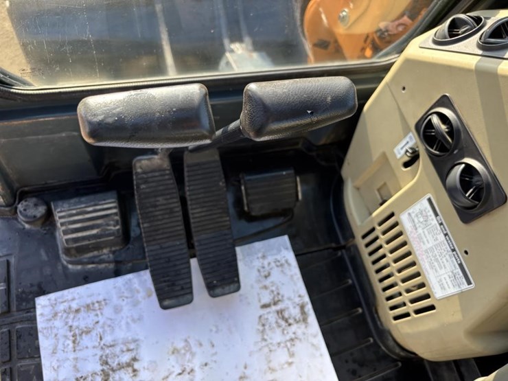 2016-mustang-800z-image-32