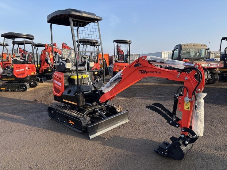 2025-tpm-18bs-hydraulic-excavator-image-2