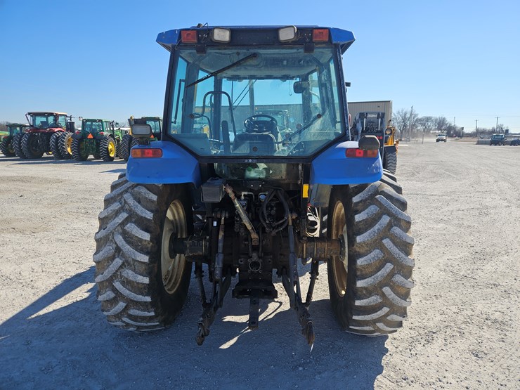new-holland-ts110-image-9