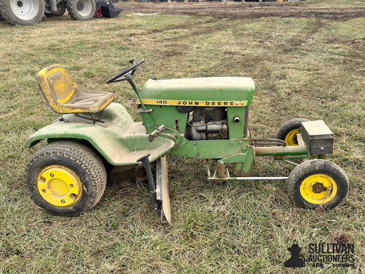 john-deere-140-image-4