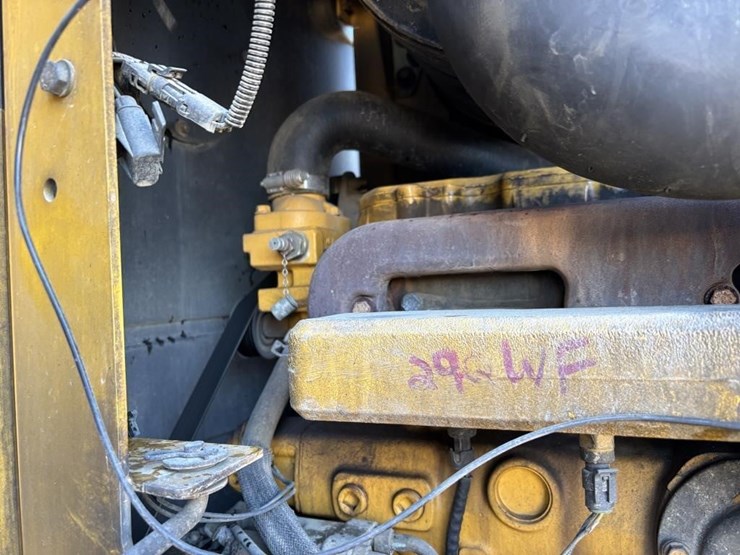 2008-deere-772d-image-65