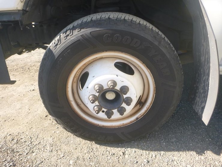 2014-ford-e450-image-13