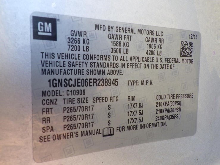 2014-chevrolet-suburban-image-16