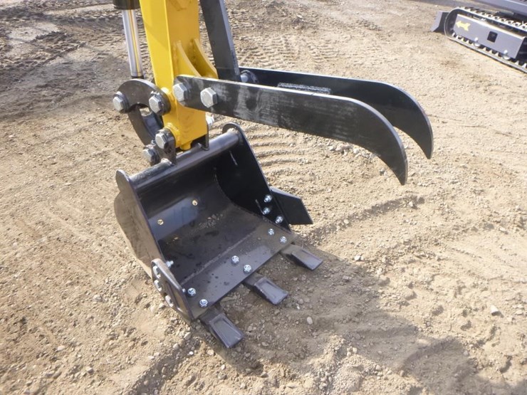 agt-h12r-hydraulic-excavator-image-9