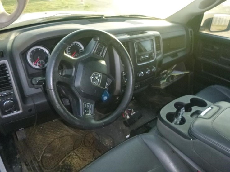 2014-dodge-1500-image-9