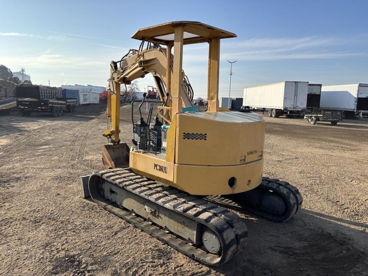 komatsu-pc38uu-1-image-4