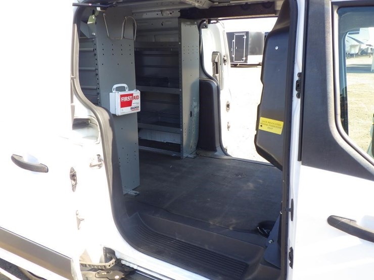 2017-ford-transit-connect-image-8