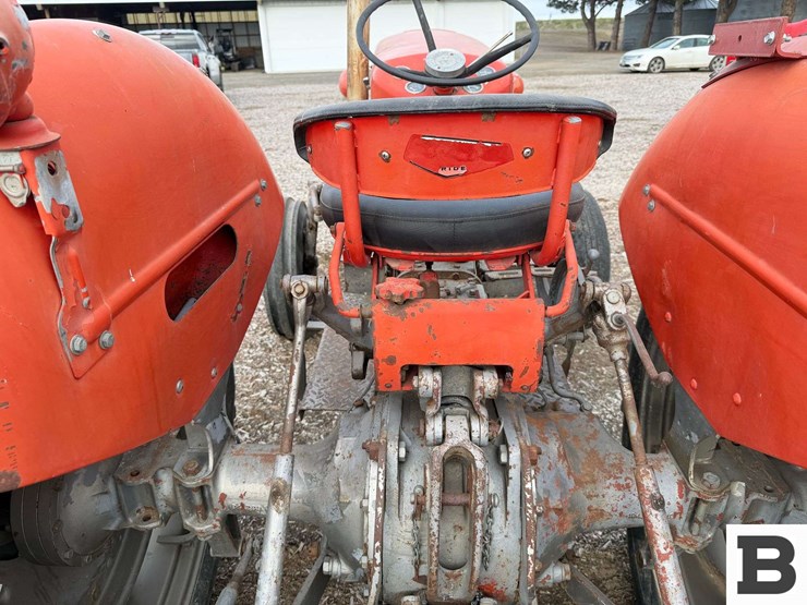 massey-ferguson-65-image-22