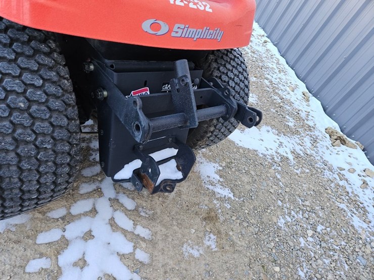 #144-•-simplicity-conquest-lawn-tractor-image-12