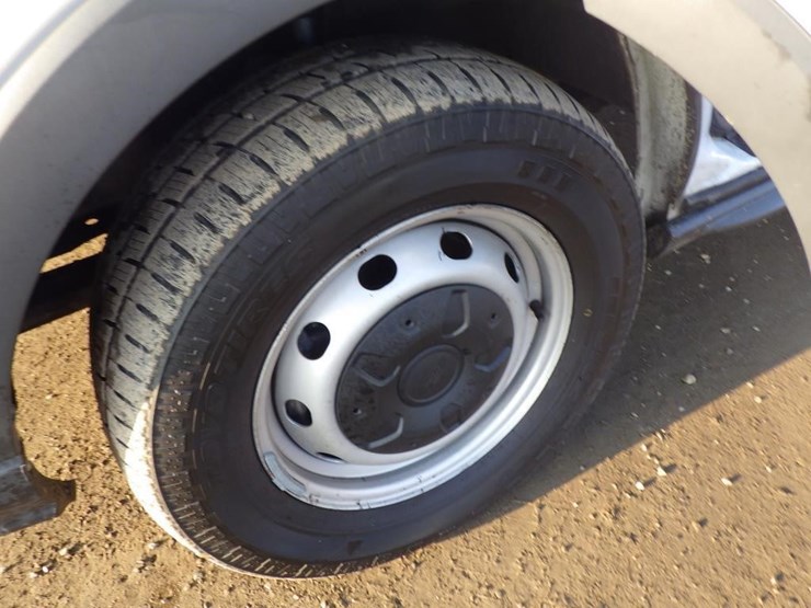 2016-ford-transit-image-12