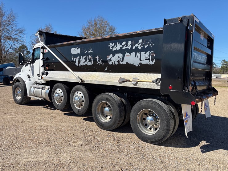 2024-kenworth-t880-image-4