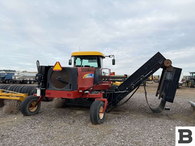 2010-new-holland-2010-image-4