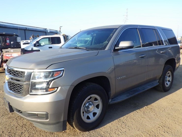2017-chevrolet-tahoe-image-1