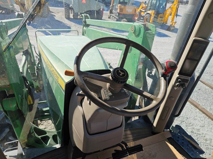 2014-john-deere-7210r-image-21