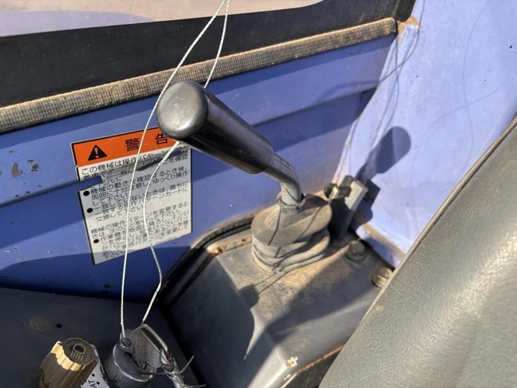 komatsu-pc20uu-3-image-27