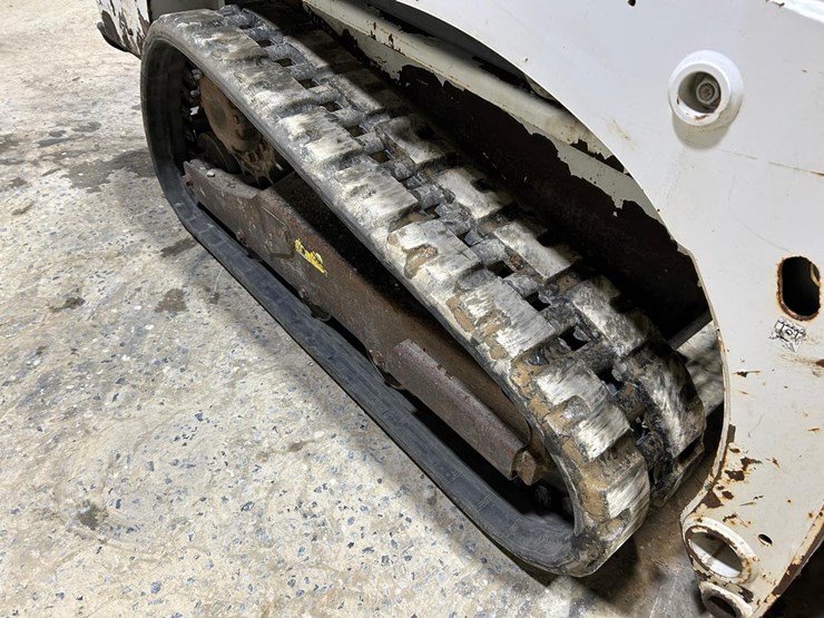 2016-bobcat-t450-image-12