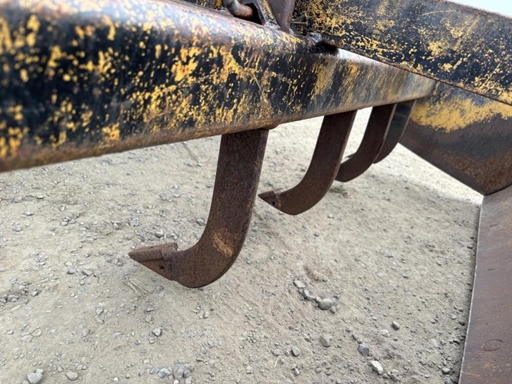 2017-new-holland-workmaster-40-image-18