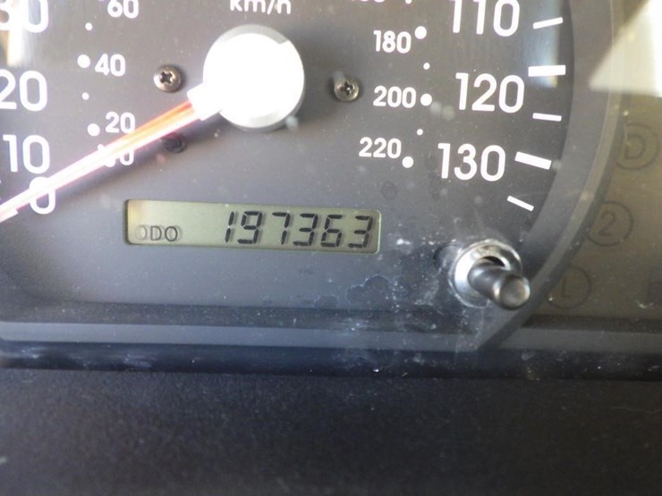 2004-kia-sorento-image-14