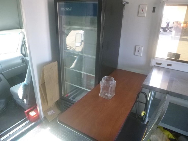 2007-ford-e350-image-17