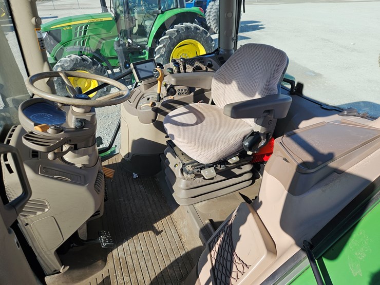 john-deere-6130r-image-6