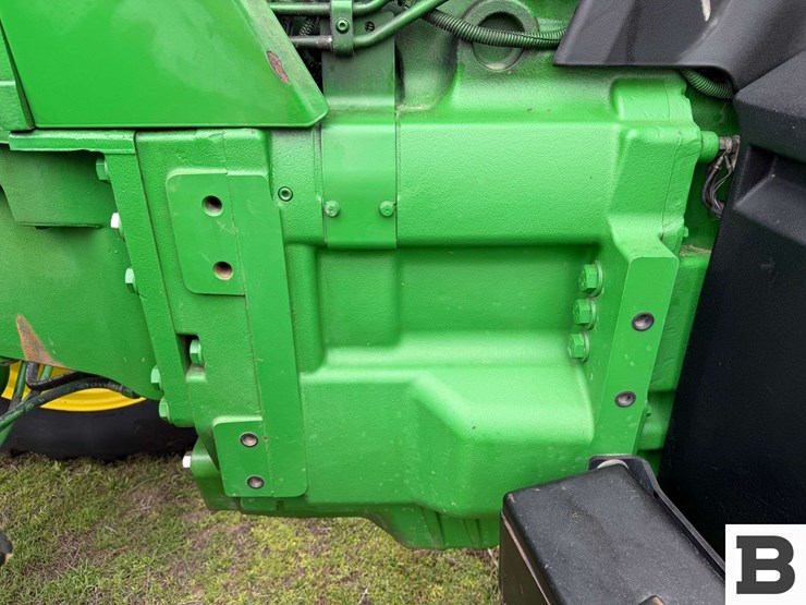 2006-john-deere-8330-image-39