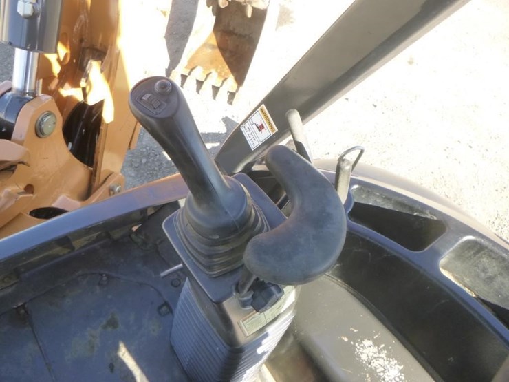 2018-case-580sn-image-41