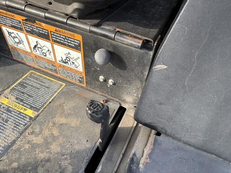 2016-john-deere-1600-turbo-image-20