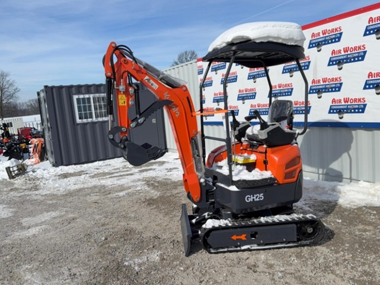 new-unused-aboss-model-gh25-mini-excavator,-kubota-d722,-3-cylinder-diesel,-hyd.-thumb,-sn#4554605-image-1